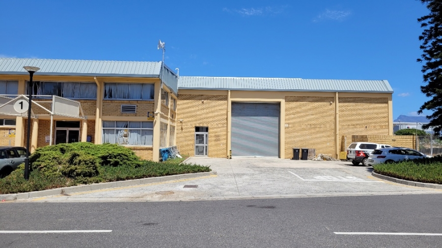 To Let commercial Property for Rent in Montague Gardens Western Cape